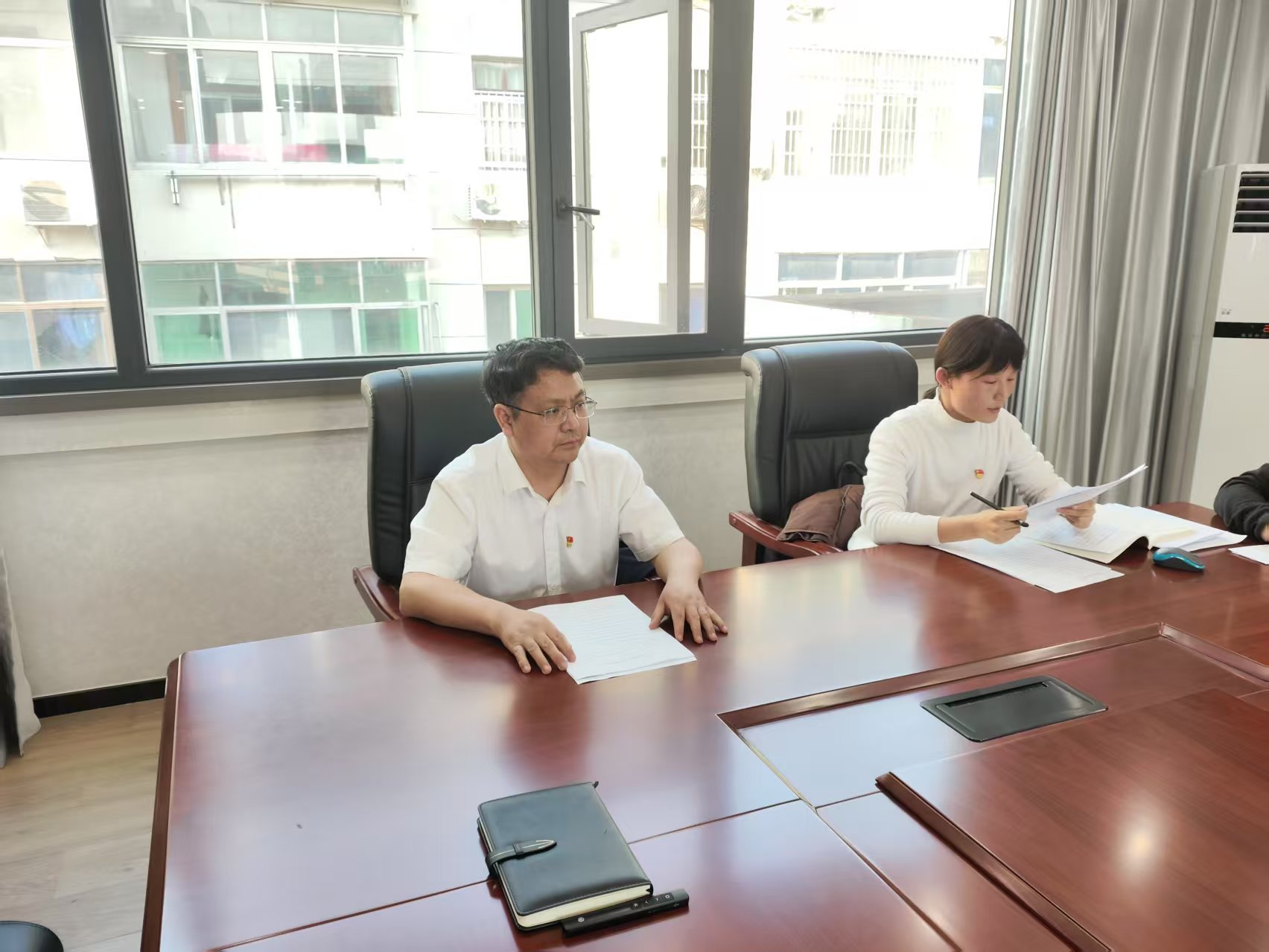 共繪教育同心圓 筑牢黨紀(jì)生命線(xiàn)  ——九江三中第三黨支部召開(kāi)2024年度組織生活會(huì)暨黨員民主評(píng)議會(huì)議